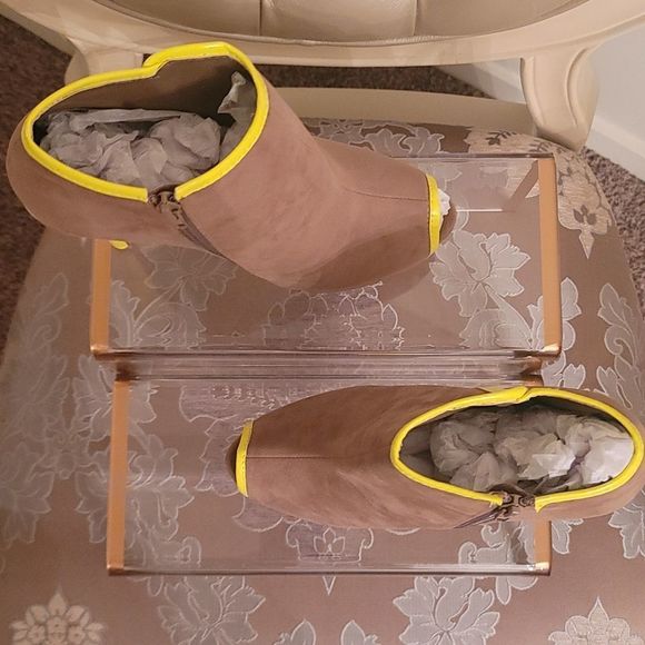 Qupid Sexy Open Toe Booties - Picture 3 of 16